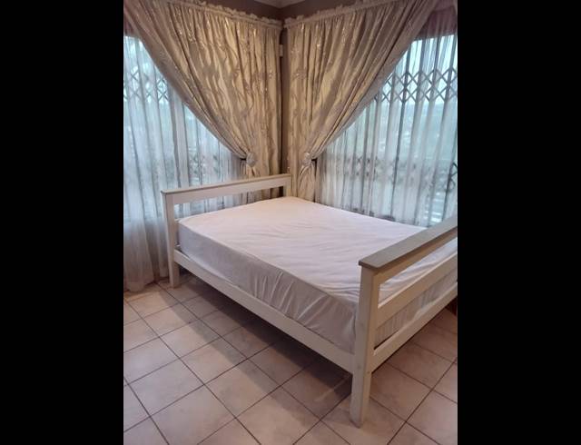 3 BEDROOM HOUSE FOR SALE IN RESERVOIR HILLS